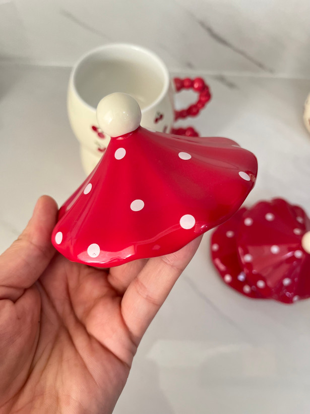 ماگ طرح چری و تدی سرامیک وارداتی درب دار